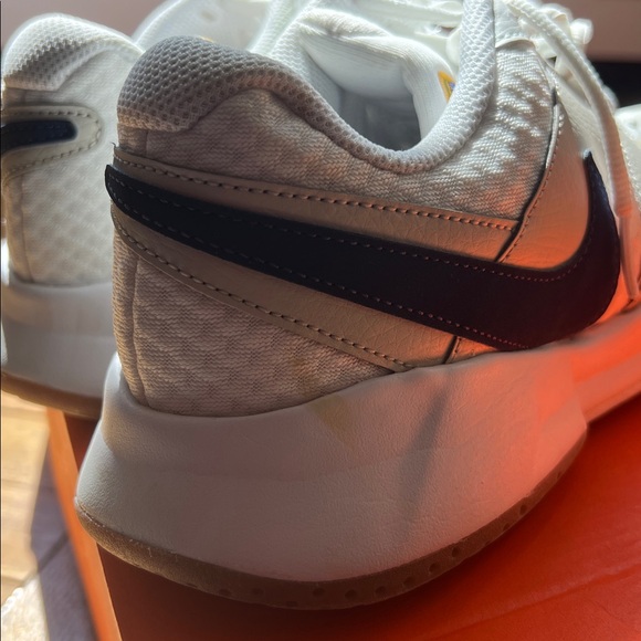 Nike Court Lite 4 Women’s Tennis Sneakers - Size W 8.5 - Picture 5 of 16